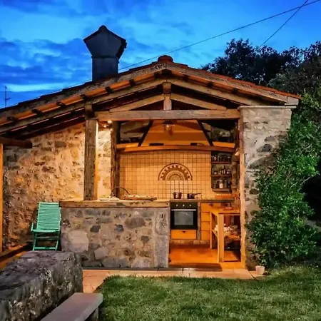 Opulent With Sauna In The Heart Of Karst Villa