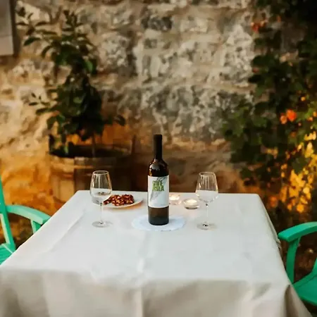 Opulent With Sauna In The Heart Of Karst *