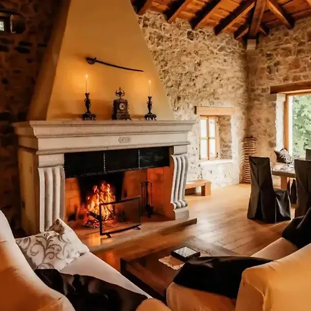 Opulent With Sauna In The Heart Of Karst *