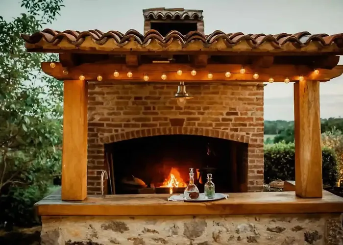 Villa Opulent With Sauna In The Heart Of Karst