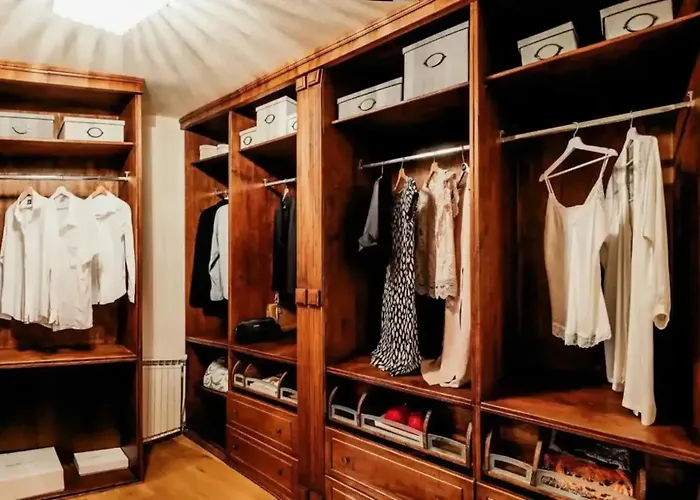 Villa Opulent With Sauna In The Heart Of Karst