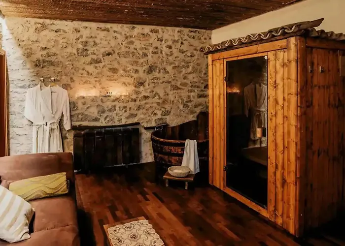 Villa Opulent With Sauna In The Heart Of Karst