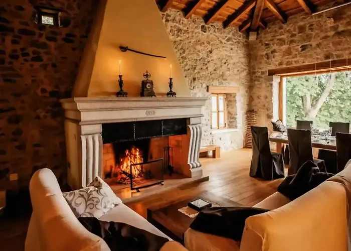 Opulent With Sauna In The Heart Of Karst *